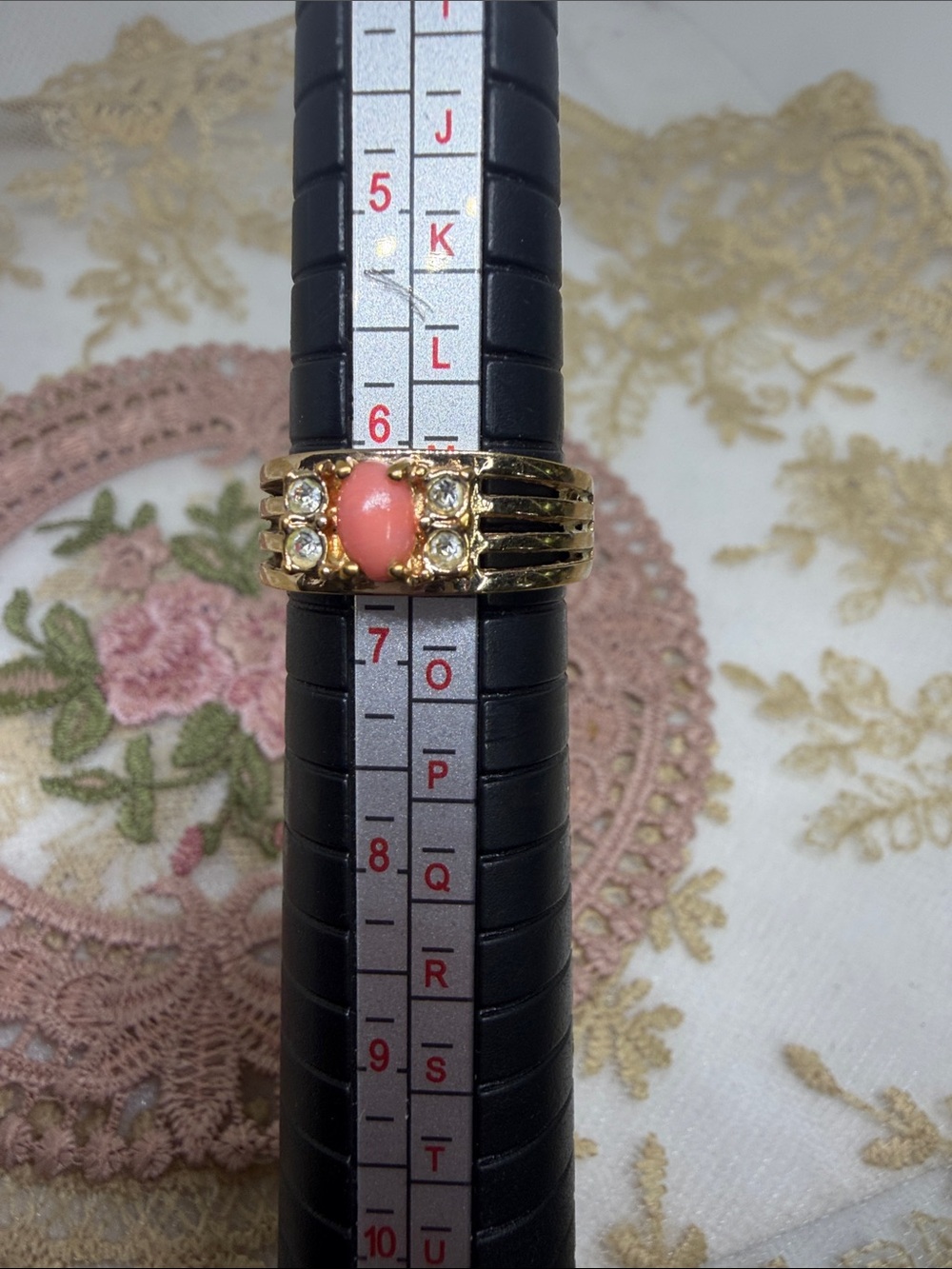 Vintage 1973 Avon Faux Coral Cabochon Ring Size 6.5 | Estate Gold Tone Statement - Picture 7 of 7